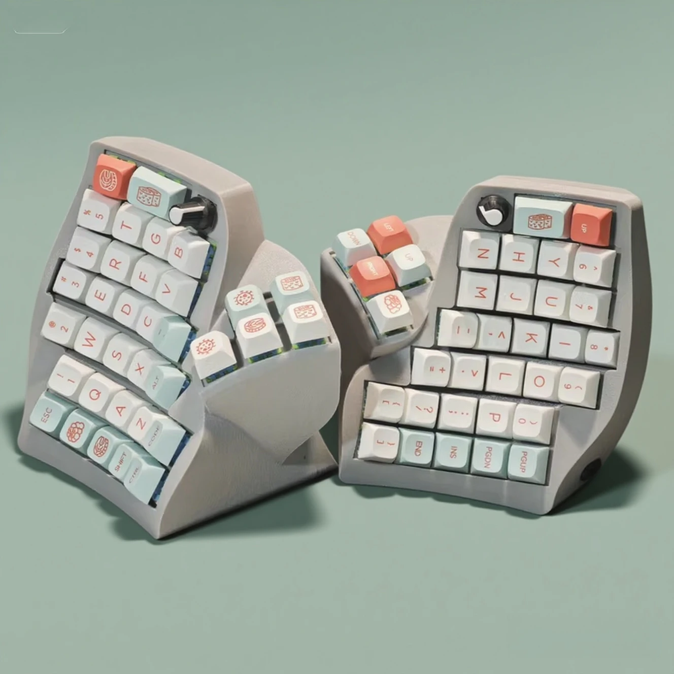 

Clavert Split Keyboard Wired Single Mode Hot Swap Vial Gaming Keyboards Custom Dual Knob Mechanical Split Vertical Keyboard Kit