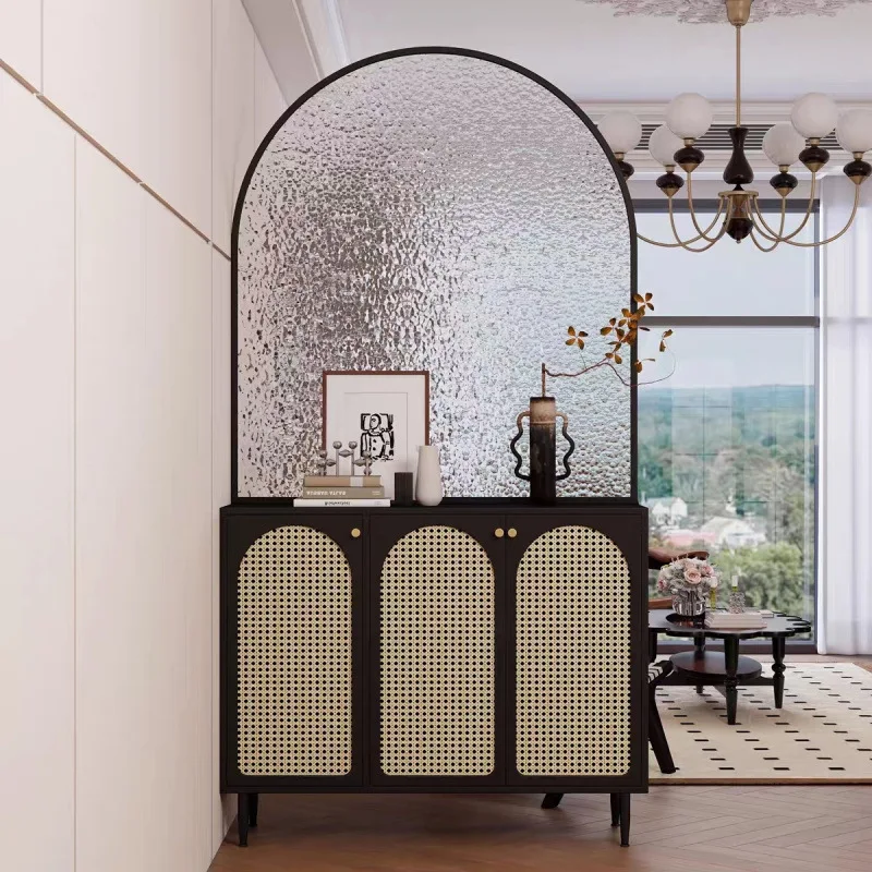 Scarpiera da ingresso retrò francese, scarpiera divisoria in rattan con schermo per la casa in vetro medievale integrato