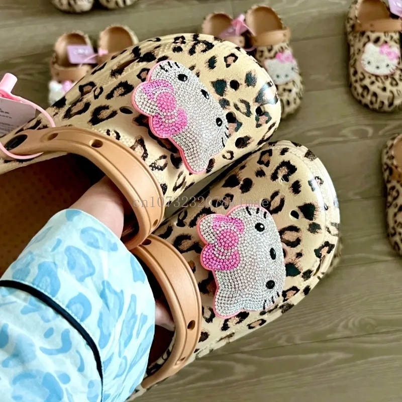 

Hello Kitty Diamond Leopard Thick High Heel Sandals Women Summer Vented Clogs Outdoor Beach Slippers Female Garden Hole Shoes