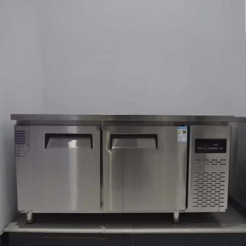 Hot Sale Kitchen Equipment 2 Door Stainless Steel Refrigerator Preparation Table Refrigerator Pizza Counter Chiller