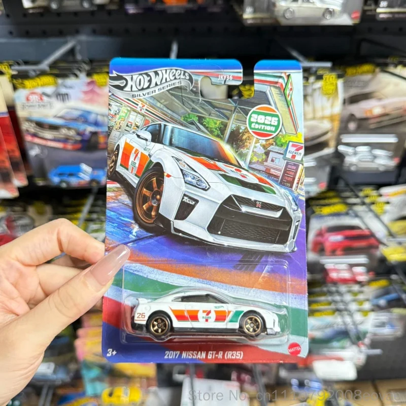 Original New Hot Wheels 7-Eleven Collab 2017 Nissan Gt R R35 Diecast Model Car 1/64 Alloy Especially Edition Model Fans Gift