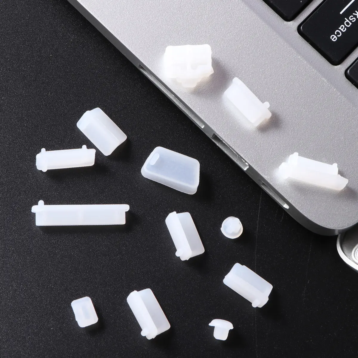 

13Pcs Silicone USB Port Dust Plug Laptop Port Protector Cover Moistureproof Heat Resistant Multipack Colorful USB Plug