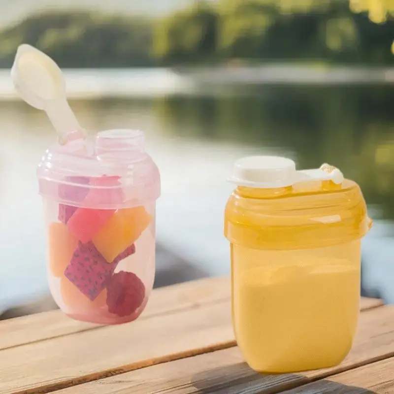 

Portable Food-Grade Milk Powder Dispenser Convenient Travel Essential For Babies And Infants And A Storage Container