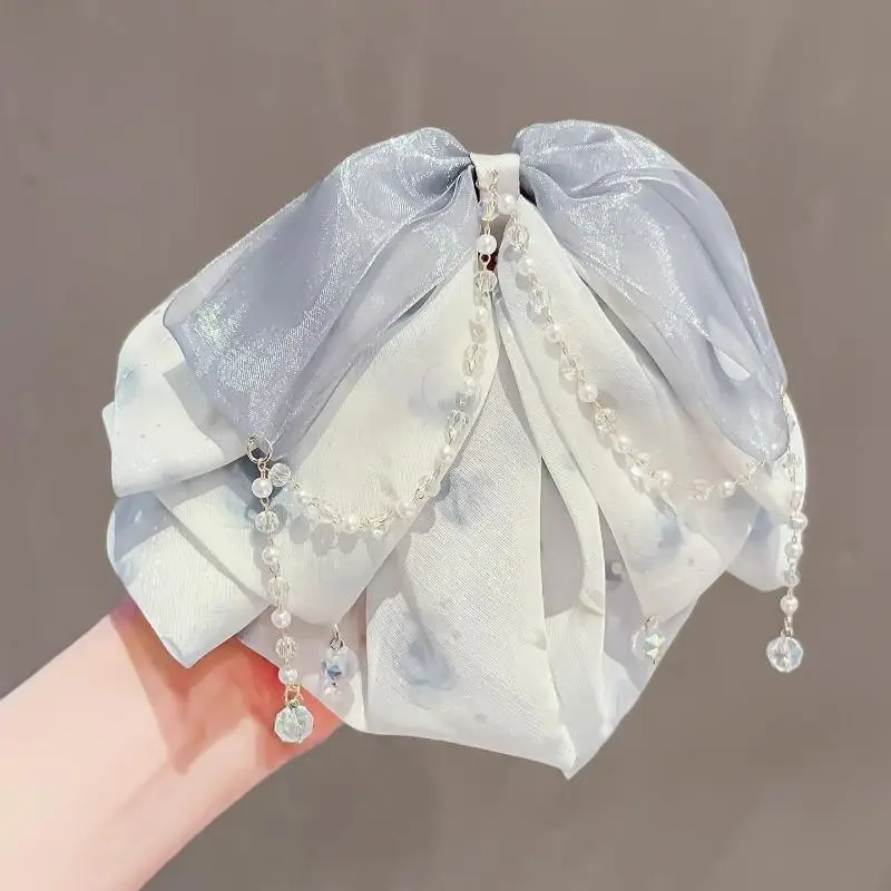 

Elegant Pink Chiffon Butterfly Hair Clip - Flowing Tassel Ponytail Clip with High-End Finish, Delicate Hair Accessory