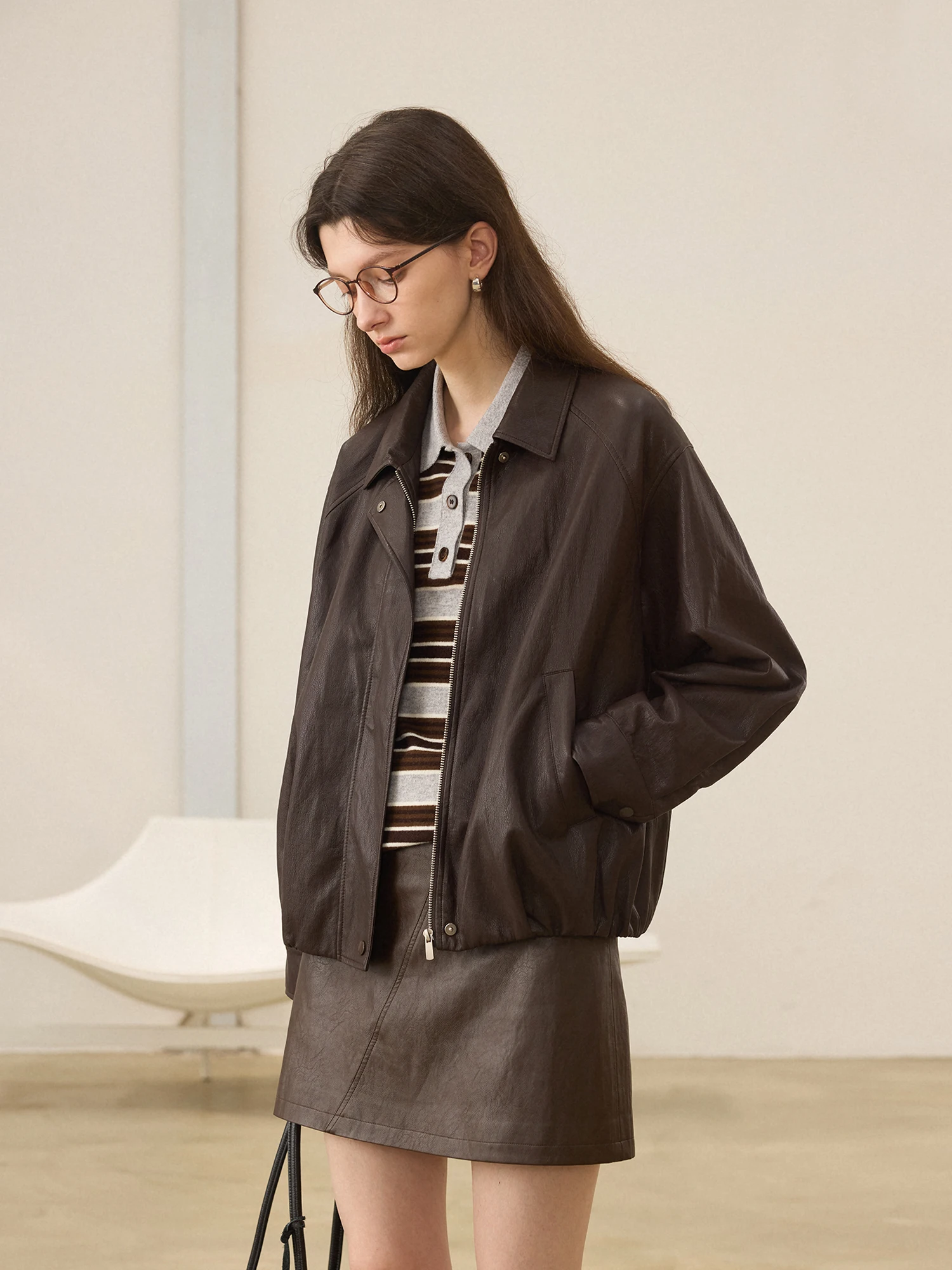 

Camon Barn Sle Flip Collar Eco-Friendly Leather Jaet Women's Spring Autumn Bloom Hem PU Leather Coat Warmth Ladies