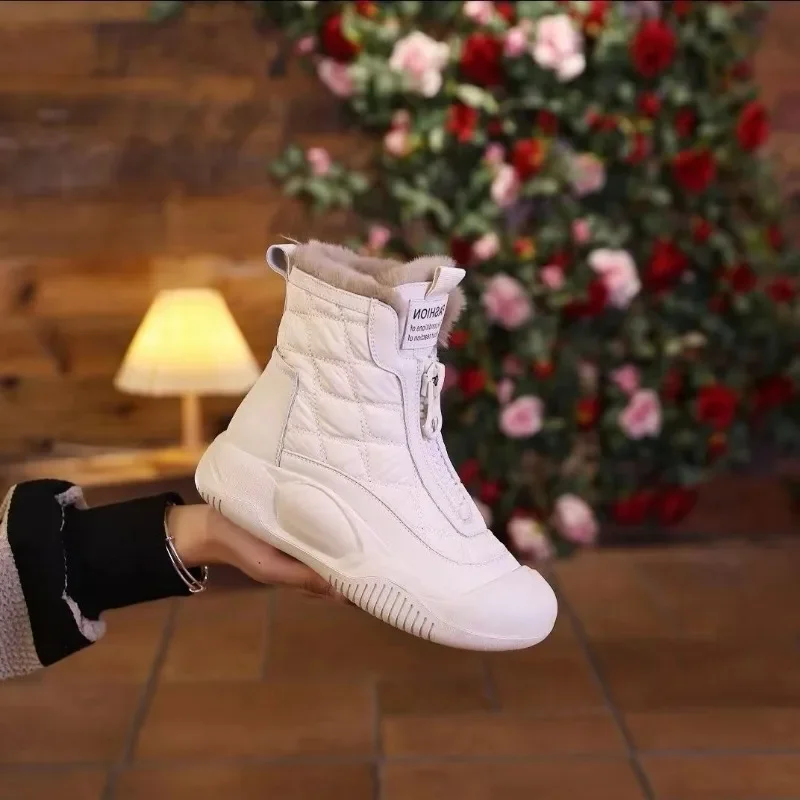 2026 Cotton Shoes Fashionable, Warm and Comfortable Thick Sole  Leather Women\'s Short Boots  Wool Cotton Shoes Waterproof Boots