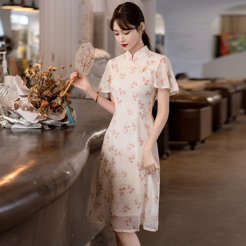 Qipao de manga corta de verano, moda moderna, tendencia étnica tradicional china, vestido Cheongsam bordado para mujer