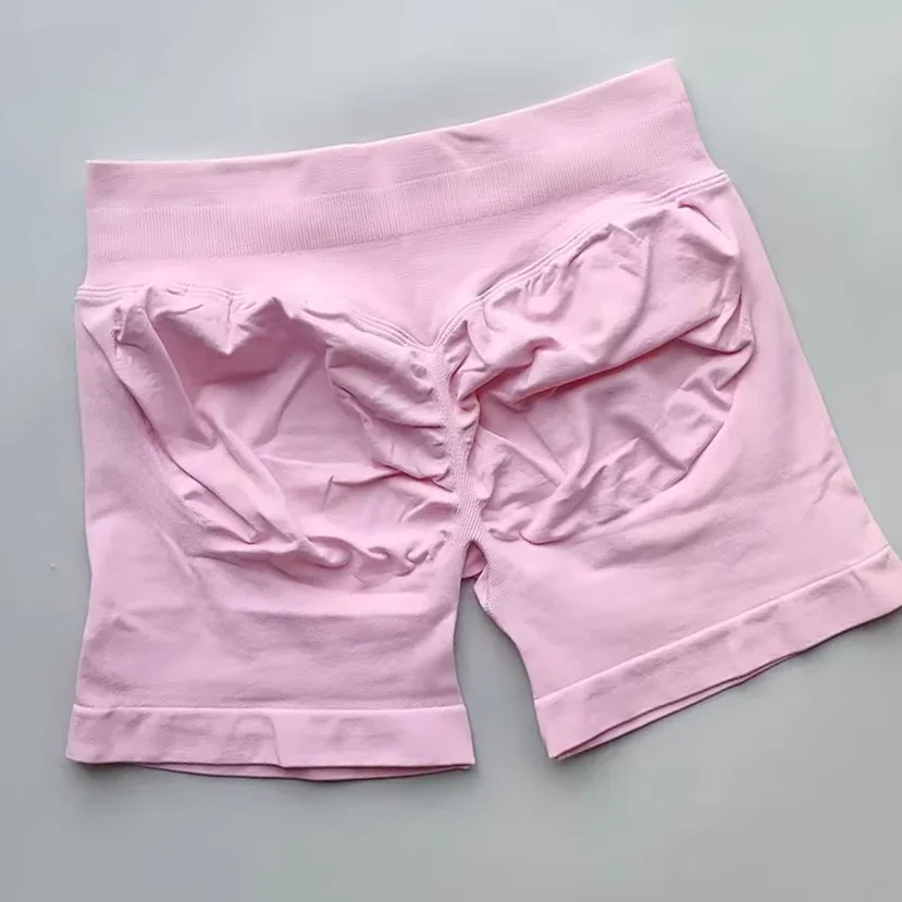 Tight High Waist Hip Lifting Yoga Pants Seamless Breathable Quick-drying Naked-feeling Sports Fitness Three-point Shorts