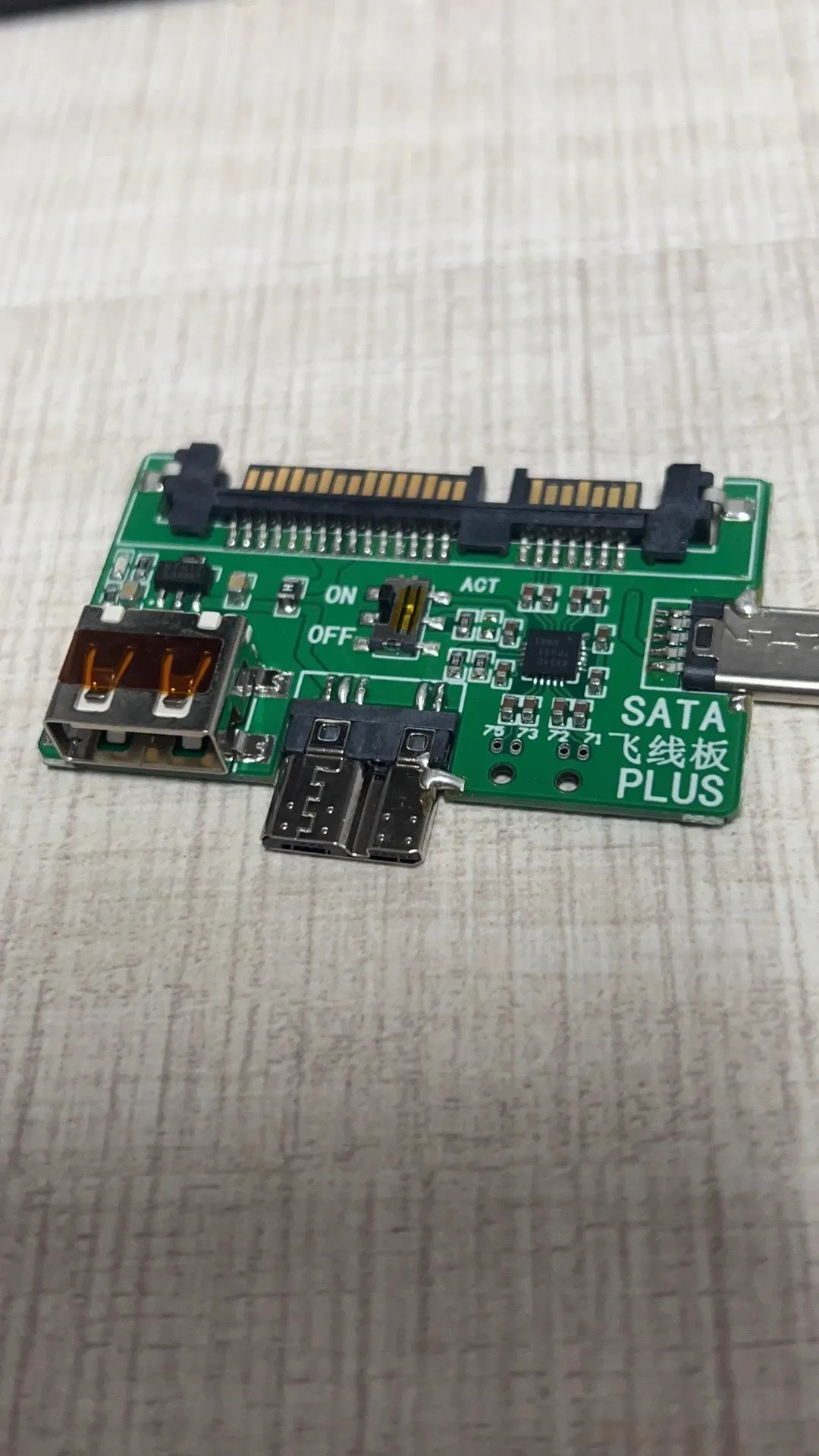 �y�Z�[�����zPC3000 MRT DFL �f�[�^�񕜃c�[���p SATA �|�[�g �X�C�b�`���[�ϊ��{�[�h