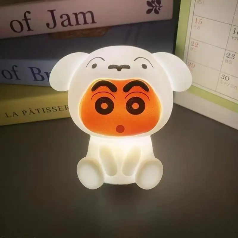 Anime crayon shinchanss acariciando pequena lâmpada noturna luz suave olho-proteção quarto cabeceira carregamento pequena noite ornamento presentes