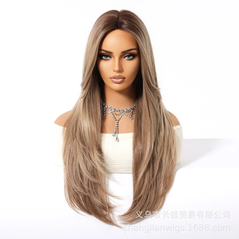 

Женский многослойный парик из синтетического волокна в европейско-американском стиле, коричневого цвета, модный и подходящий для повседневного использования.