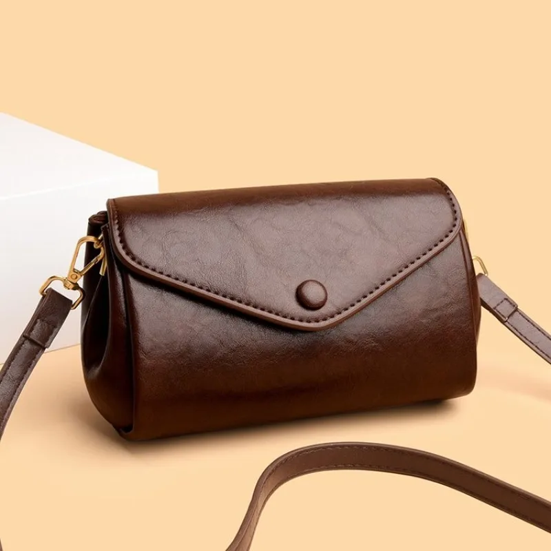 

Unique Designer Leather Tote Bag For Women Luxury Vintage Crossbody Handbag Large Capacity Elegant Minimalist Diaper Bag