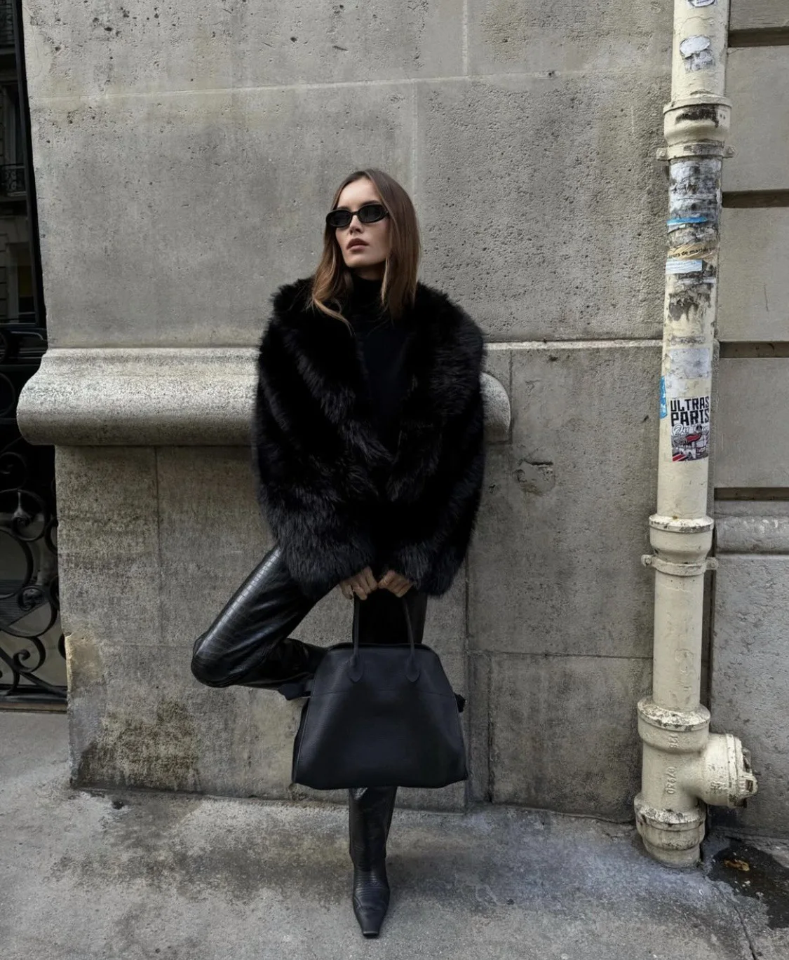 2025 New Black Faux Fox Fur Short Coat Women Thick Warm Plush Top Multiple Colors Available Fashion Versatile Elegant Design