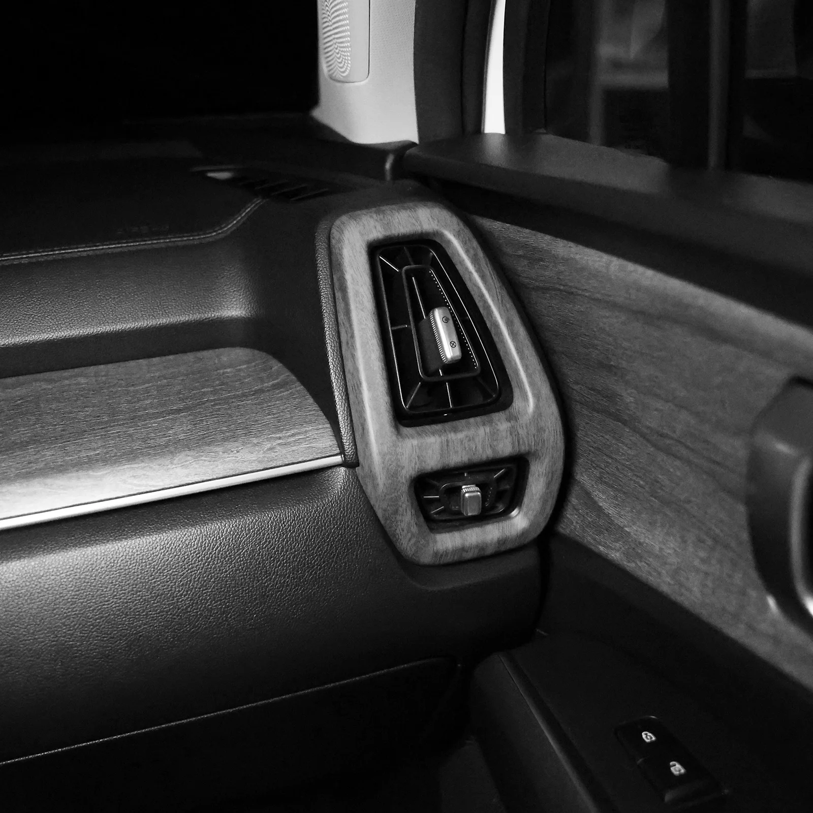 الخشب الحبوب لوحة القيادة الجانب غطاء فتحة التهوية الكسوة لكيا سورينتو MQ4 2021-2025 القوالب الداخلية