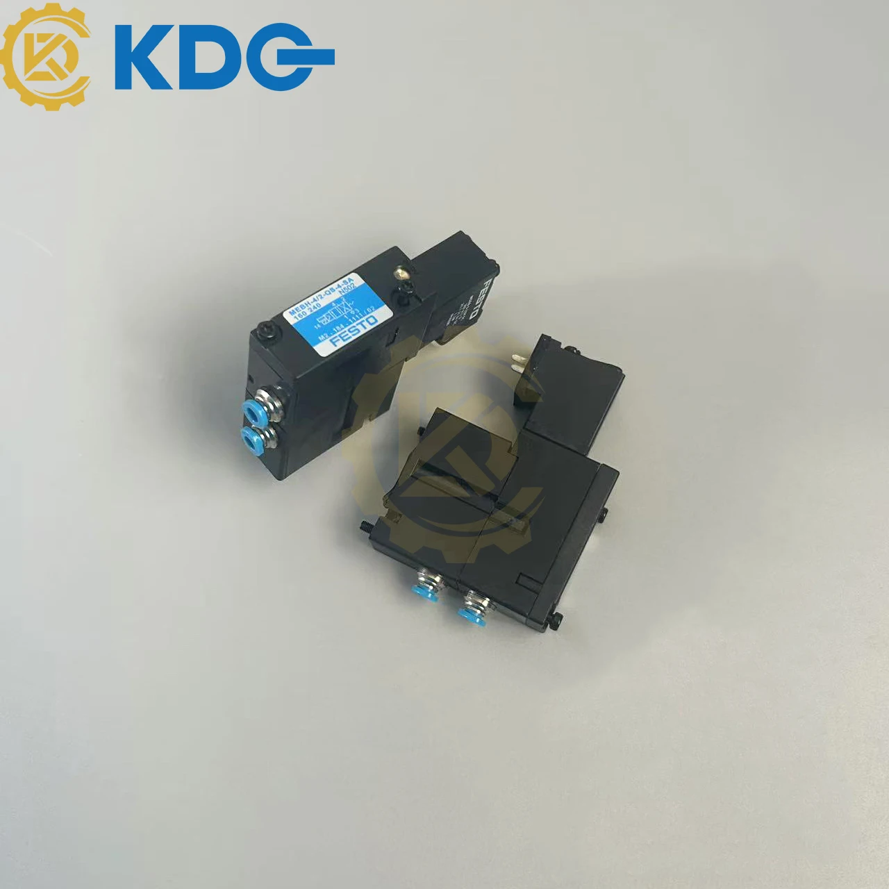 

1 Piece M2.184.1111/02 Heidelberg Solenoid Valve MEBH-4-2-QS-4-SA