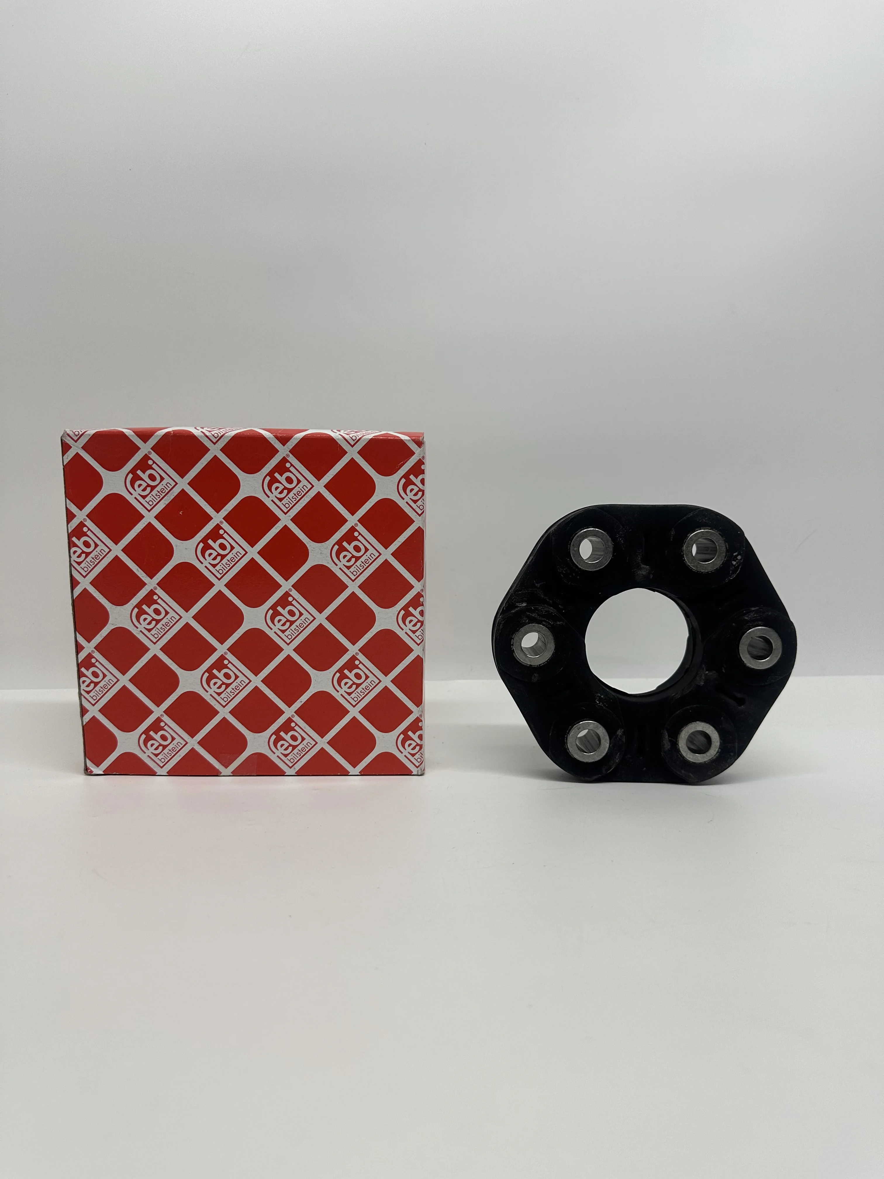 2054110100; 2054102000; 10779; for C, class, W205, W213, C238, W166, W222, W223 drive shaft flange withIN check