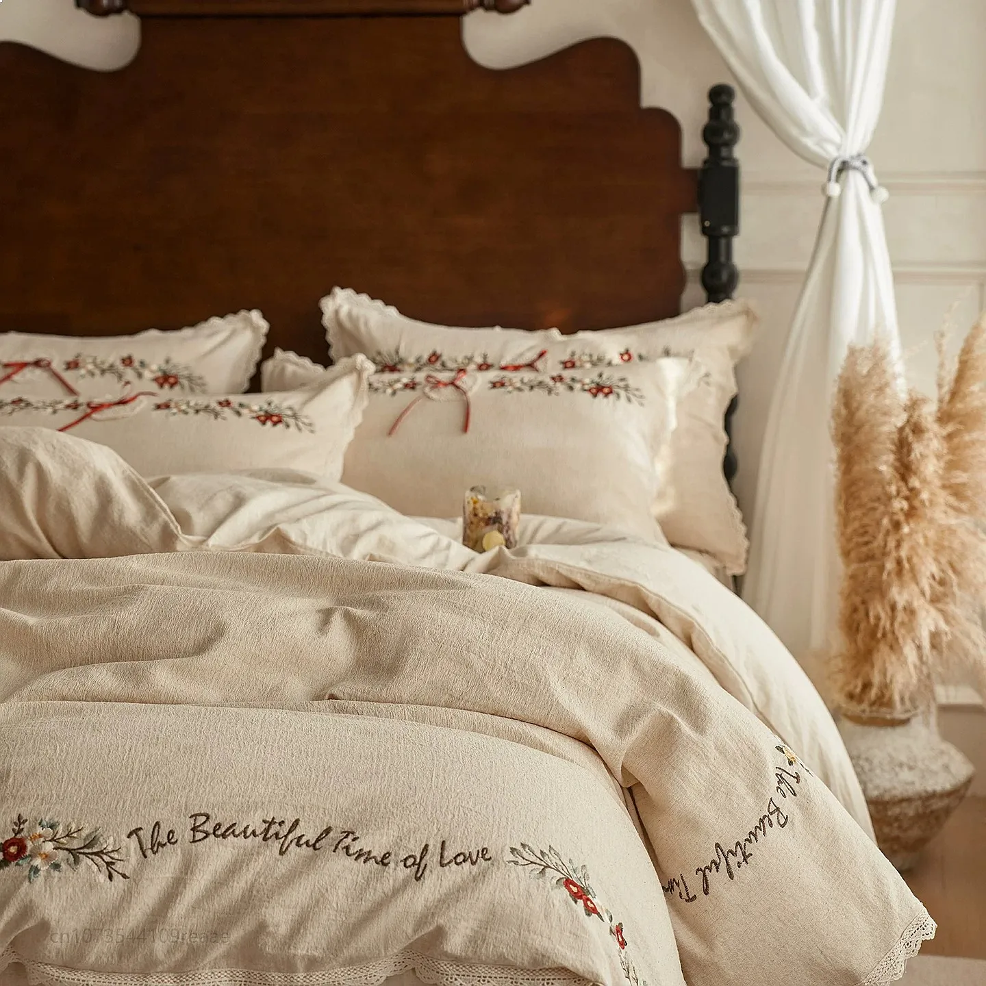 Light Luxury French Vintage Cotton Linen Blend 4Pcs Set Embroidered Lace Bedding