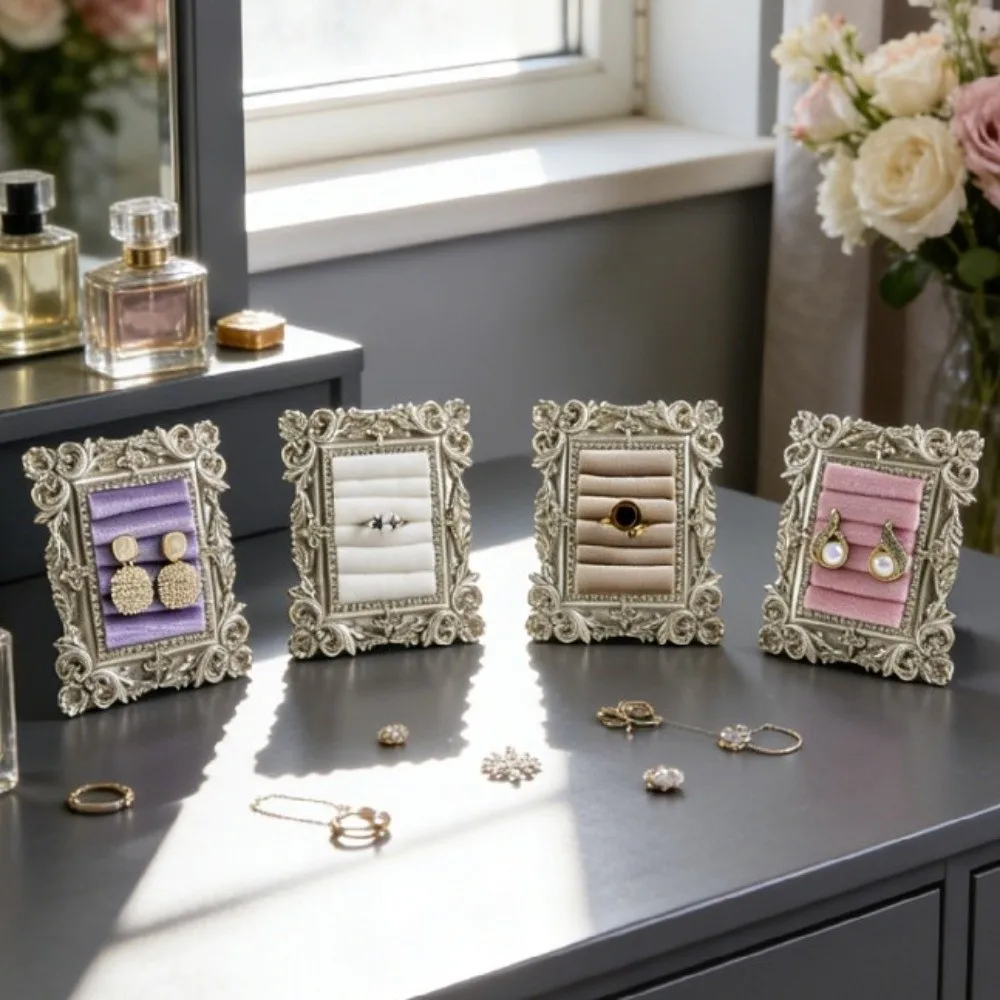 

Mini Ring Display Stand Vintage Silver Baroque Design Velvet Earring Tray Space Saving Ornaments Jewelry Display Props Show Case