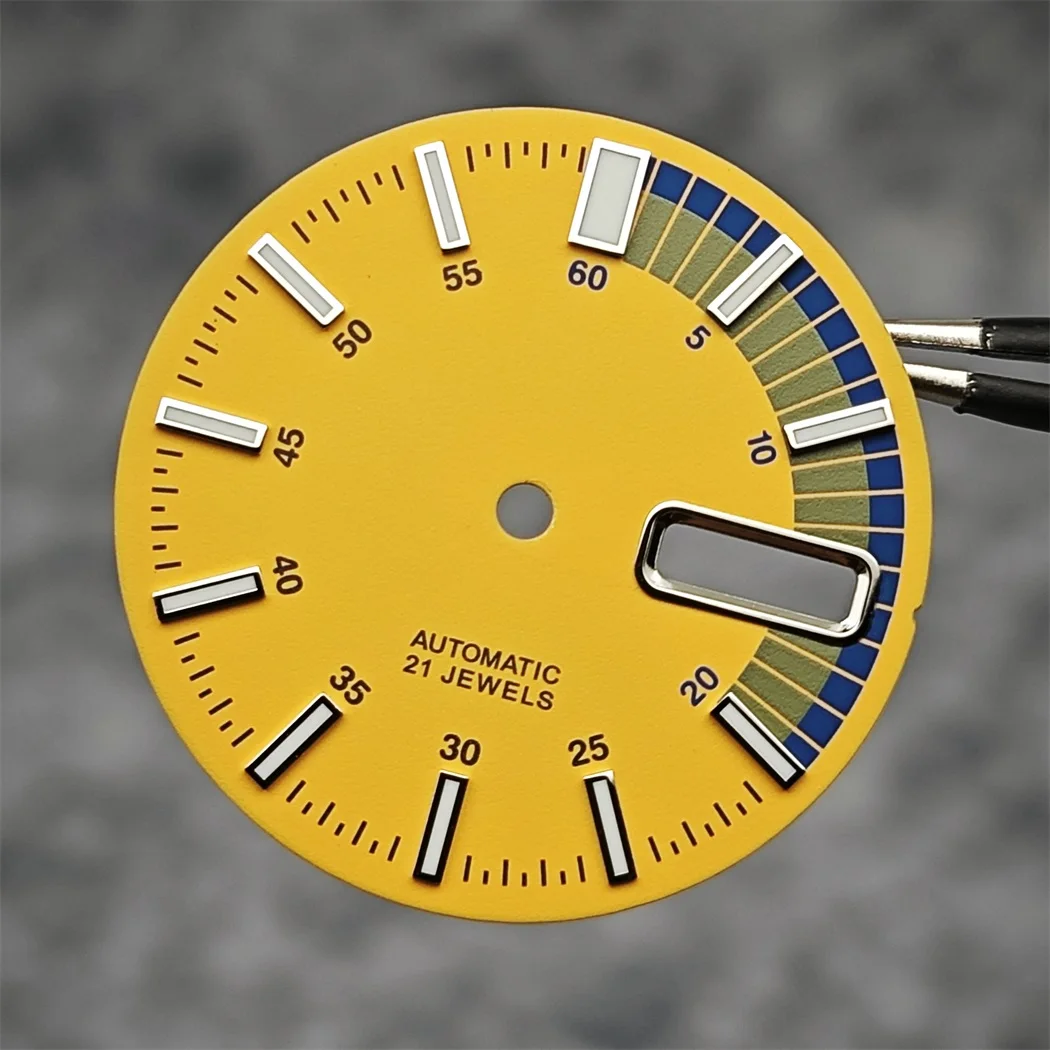 

Циферблат для часов 28,5 мм, зеленый, светящийся, модифицированный циферблат для дайвинга, для механизмов NH35/4R35, запасные части и аксессуары для часов