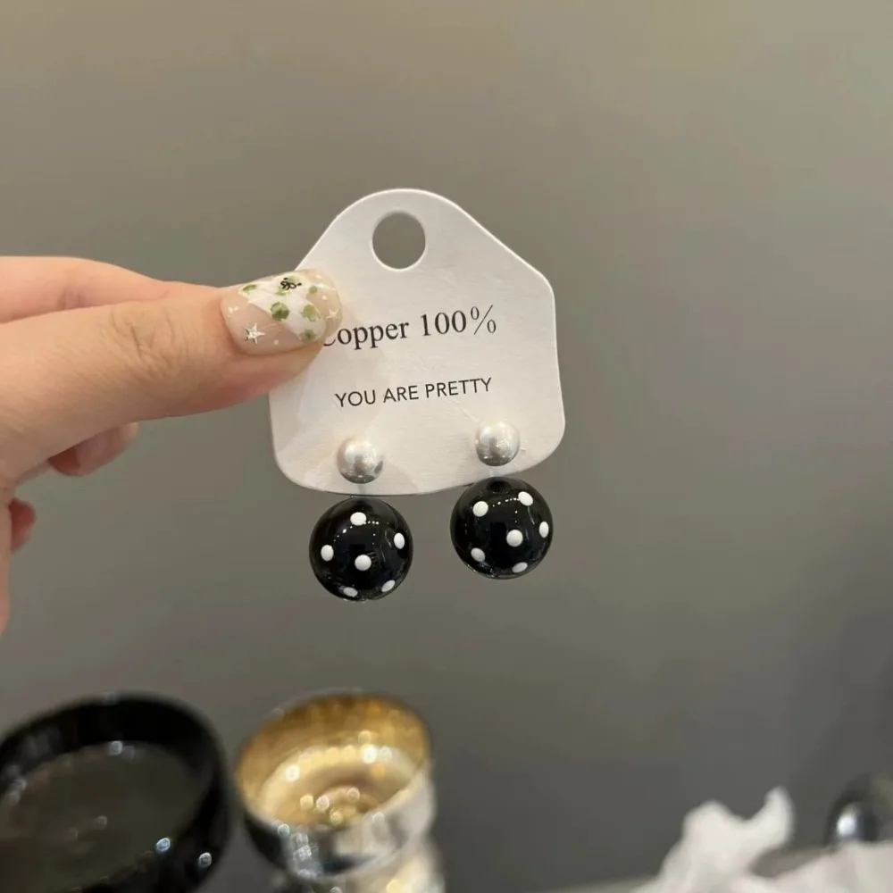 French Style Retro Luxury Black and White Polka Dot Earrings for Women Lady Elegant Earrings Daily Banquet Wedding Jewelry Gifts