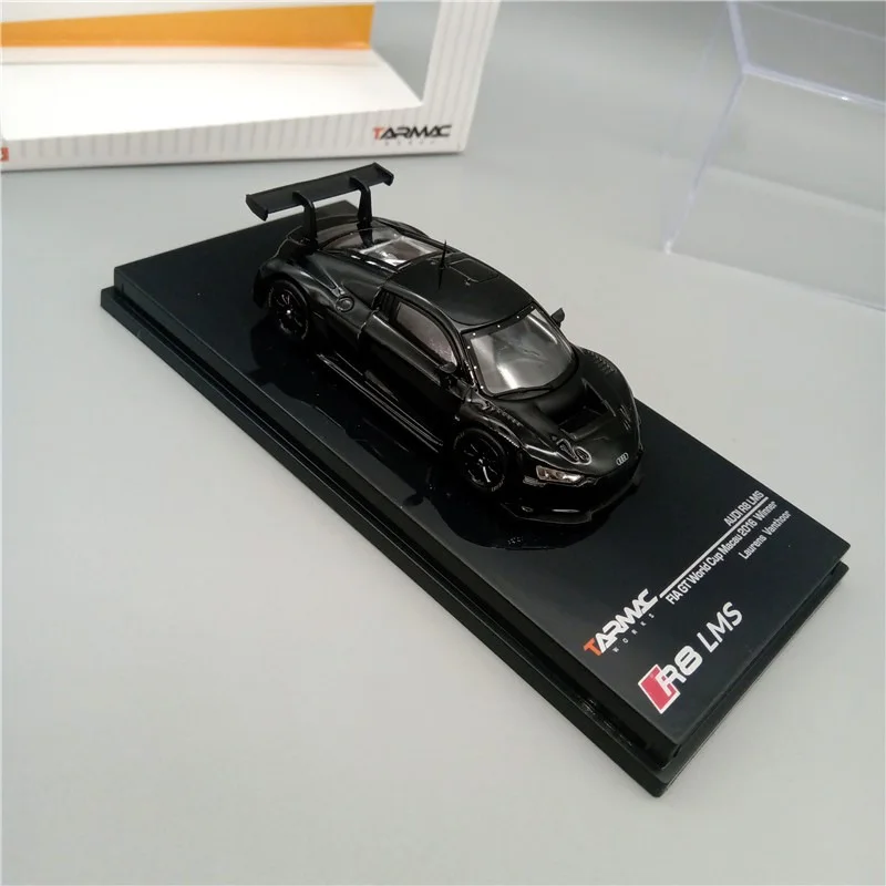 1:64 Scale R8 LMS Simulation Alloy Car Model Ornaments