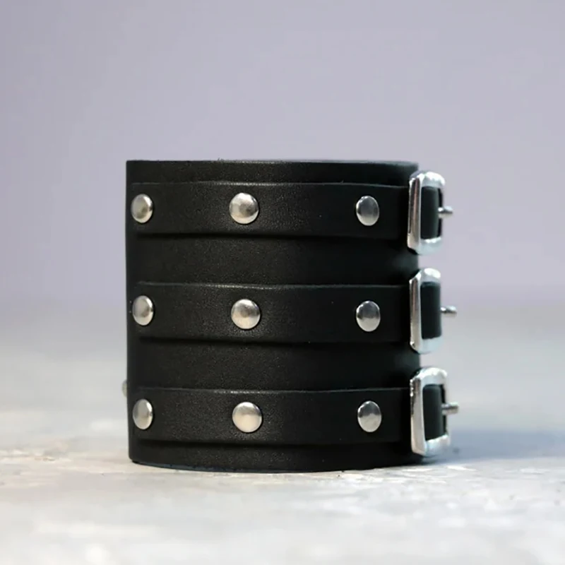 Vintage Leather Wristband Bracelet Cuff Goth Metal Armbands Concealed Buckle Adjustable Gothic Punk Bracelets Men Jewelry