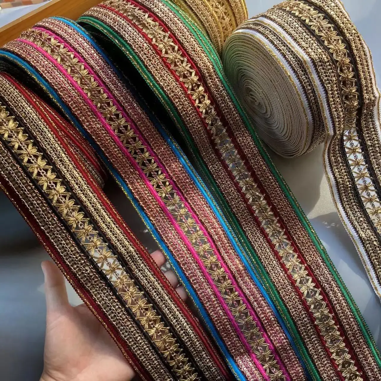

2 Yards 7cm Sequin Lace Trims Floral Webbing Ribbon National Wind Jacquard Clothing Decorative Embroidered For Bridal Sewing
