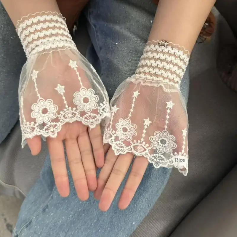 Chic Detachable Lace Sleeves for Women Elegant 1 Pair Faux Cuffs for Versatile Wardrobe Enhancements