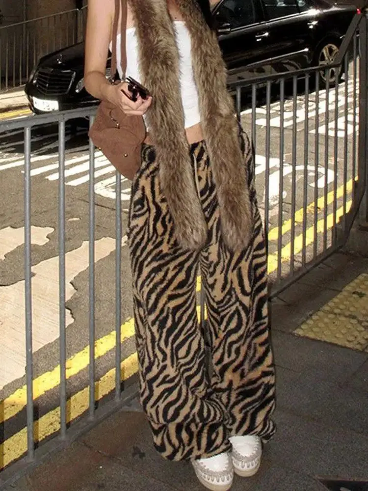 Ladies Thickened Heart Velvet Leisure Pants Home Clothes Winter Warm Leopard Print Trousers High Waist Long Pants Korean Style