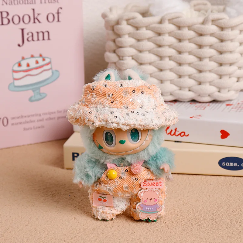 Neues 17 cm großes Labubu-Puppen-Overall-Set mit Kapuze, Fischerhut, gestreift, kariertes Tier, glänzende Muster, Vinyl-Figur, Schlüsselanhänger-Outfit