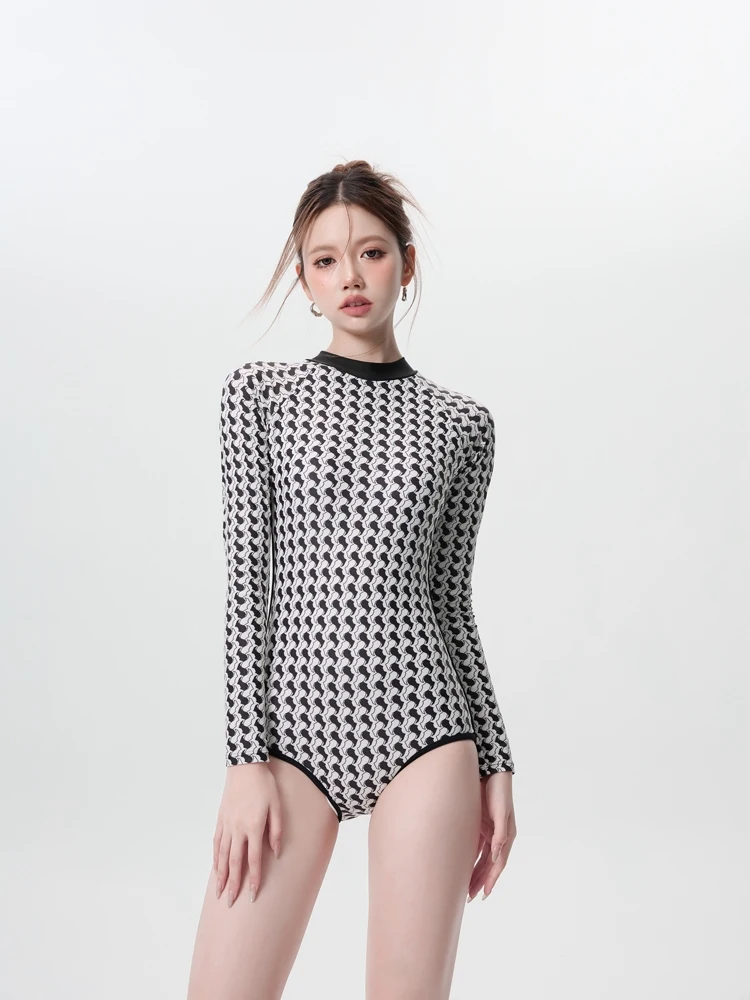 

Women's One-Piece Surfing Swimming Suit Long Sve Thermal Hot Spring Swimwear Slimming Cover-Up Sun Protection Ice Lake We