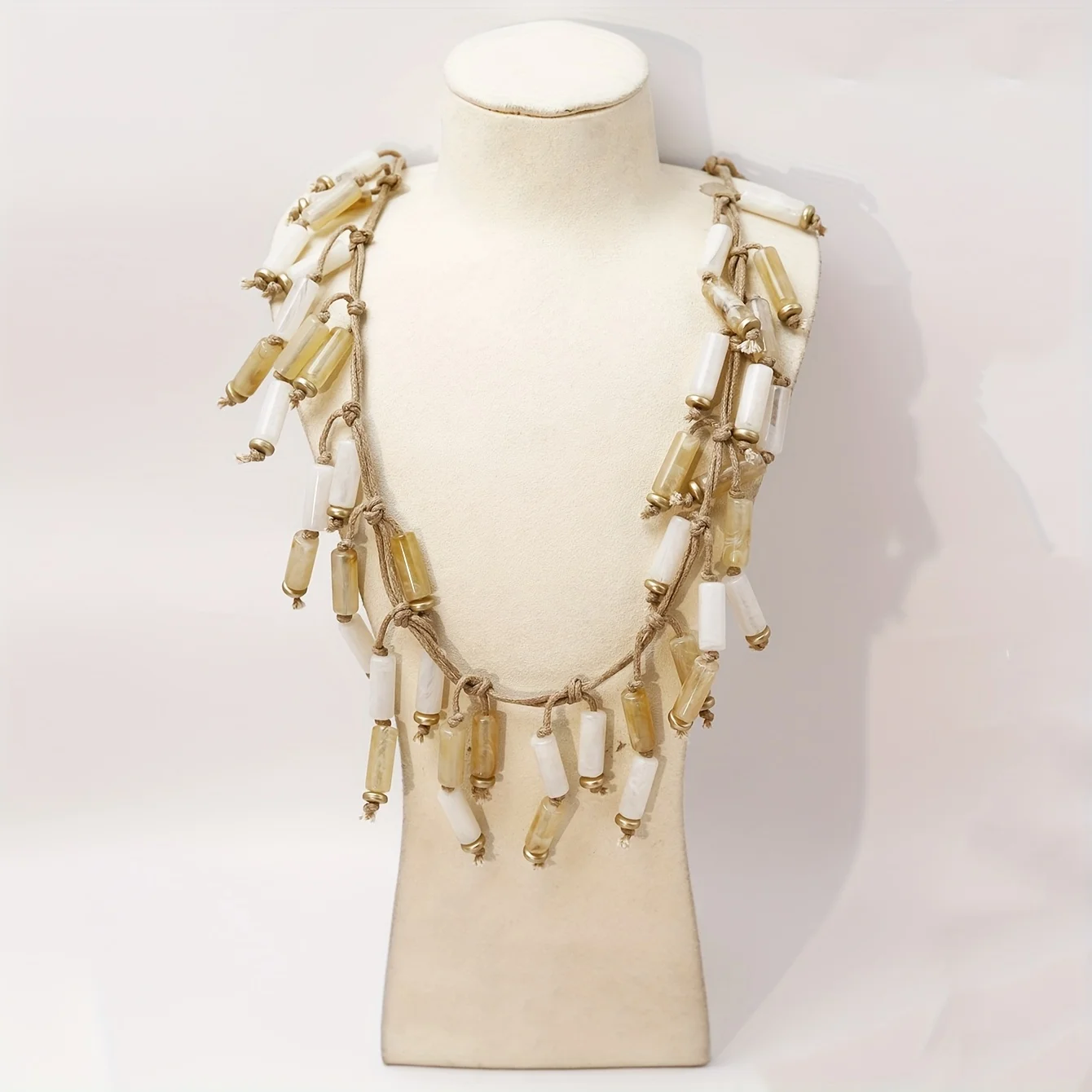 1pcs hand-woven acrylic small tube necklace, Bohemian Latin American summer accessory.
