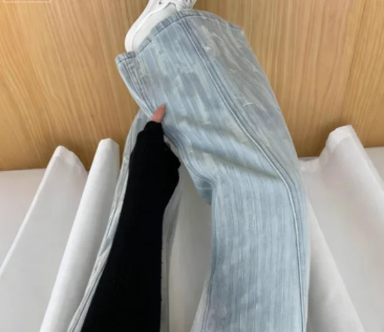 Women's Y2K High Waist Textured Flare Jeans, Light Blue Washed Distressed Bootcut Denim Pants, Casual Streetwear Bottoms