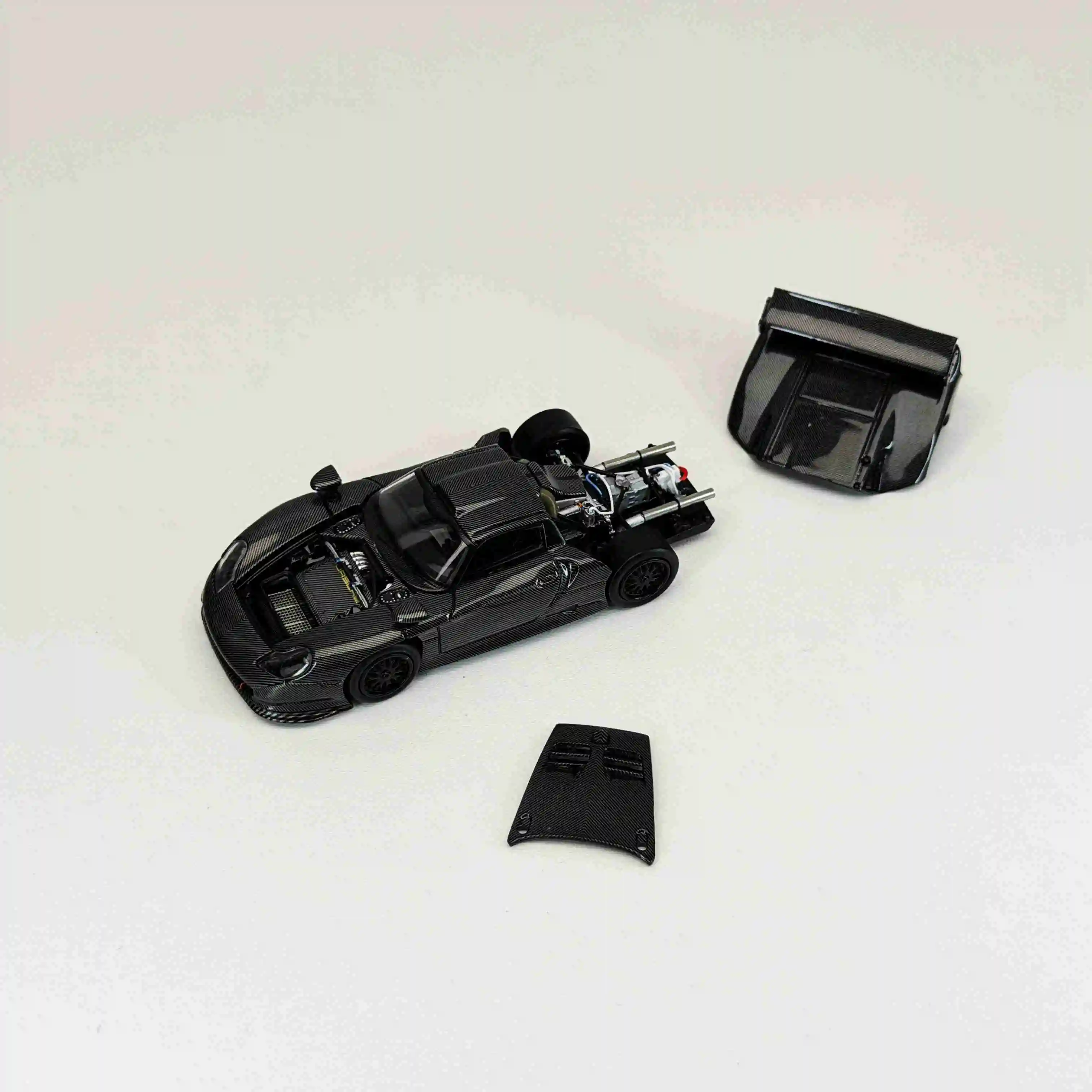 tsd-model-1-64-911-gt1-24h-lemans-1997-black-carbon-fiber-diecast-model-car-miniature-limited-collection-toy-vehicle-models