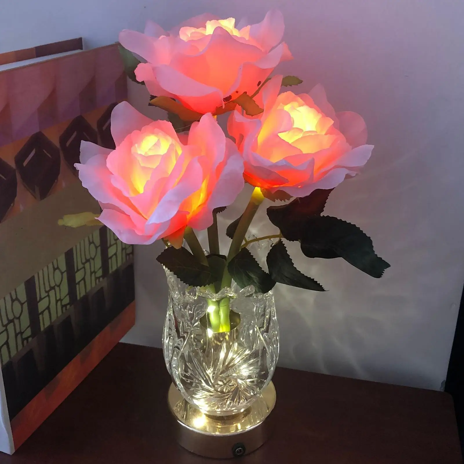 Flower Table Lamp Color Changing Cordless LED Rose Lamp Dinner Decor Flower LED Night Lights for Bedside Bedrooms Nursery Living