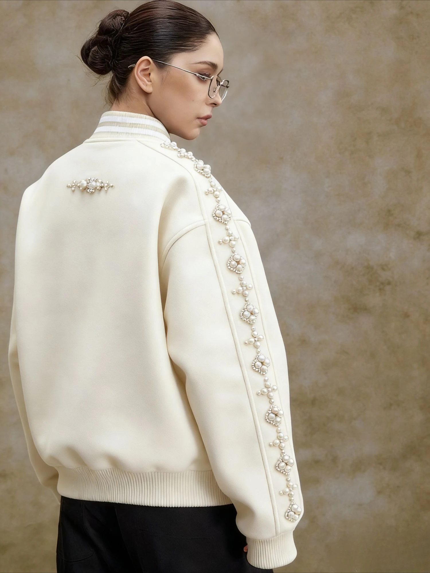 Vintage Jacket Winter Cotton Jacket Simple Rivet Pearl Men and Women Fashion Harajuku Baseball Jacket Metal Buckle Jackets Coat