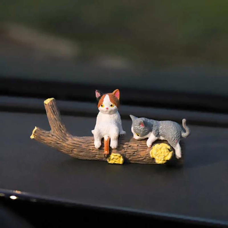 

New 1Pc Cute Mini Cartoon Cat Car Ornaments Screen Edge Decoration Micro Landscape Model Creative Auto Accessories Gifts