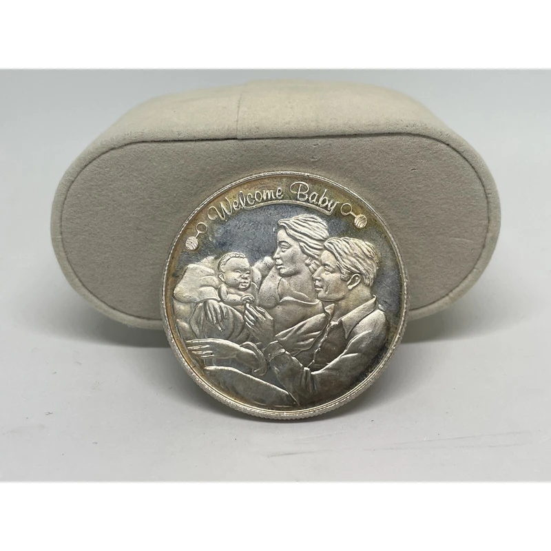 1997.999 عملة تذكارية لترحيب الطفل من الفضة الجميلة - تذكار عتيق نادر لحديثي الولادة وأحبائك #1