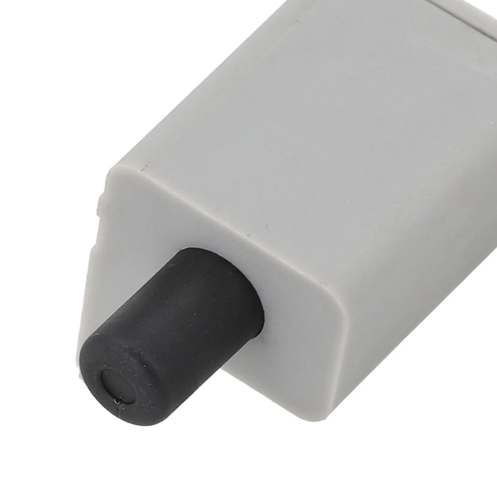 

High Quality Safety Switch Interlock Switch For Ariens 03095700 For Exmark 1-513152 Mower Seat Normally Closed