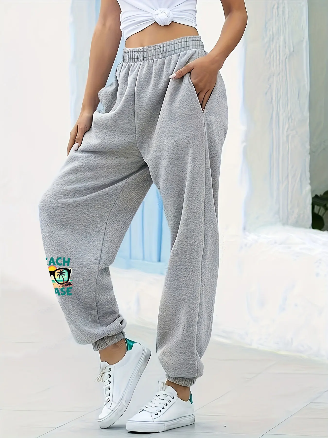 Casual Pants, a Must-Have for Fashion Trends. New Wide-Leg Casual Pants for Women for Spring and Autumn. Simple and Elegant Cut, Straight Fit, Suitable for Office, Dating, and Various Occasions. Nine-Point Length Pants for Spring and Autumn, Women's Clothing