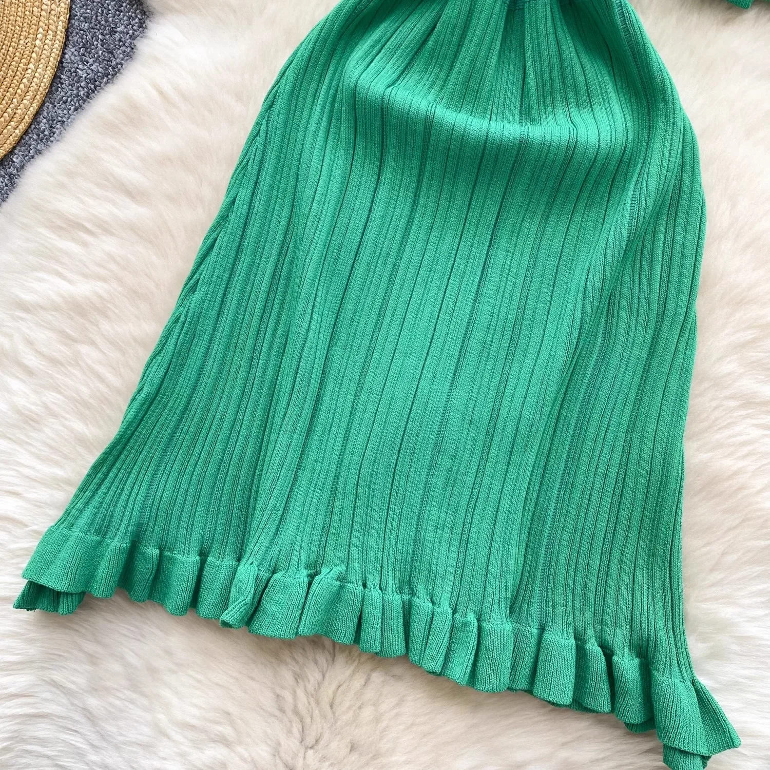2025 neue Solide Chic Mode Sexy Paket Hüften Rüschen Mini Kleid Frauen Oansatz Dünne Elastische Gestrickte Sommer Kleid Party Vestido