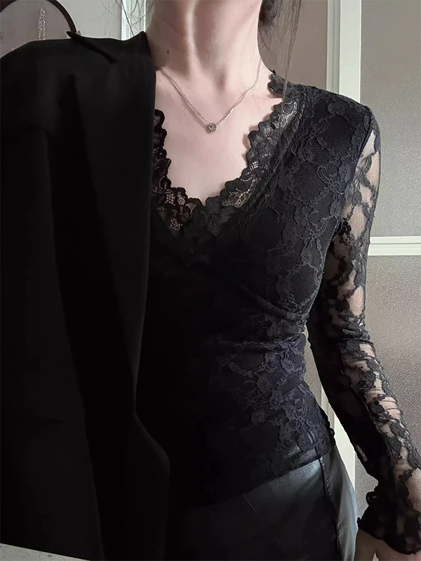 Top de punto con empalme de encaje blanco V-Ne para mujer, Otoño Invierno, diseño forrado con relleno en el pecho, Base de desgaste interior irt