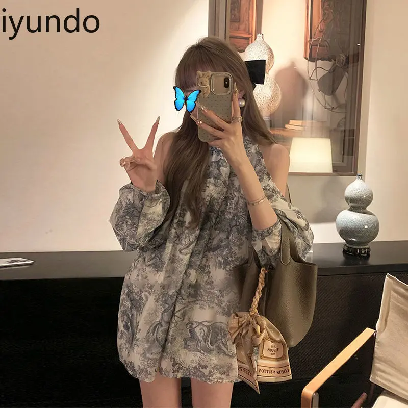 Blouse met vintage inktwasprint Losvallende off-shoulder zomertop met artistiek ontwerp Elegant veelzijdig zoet en pittig flair