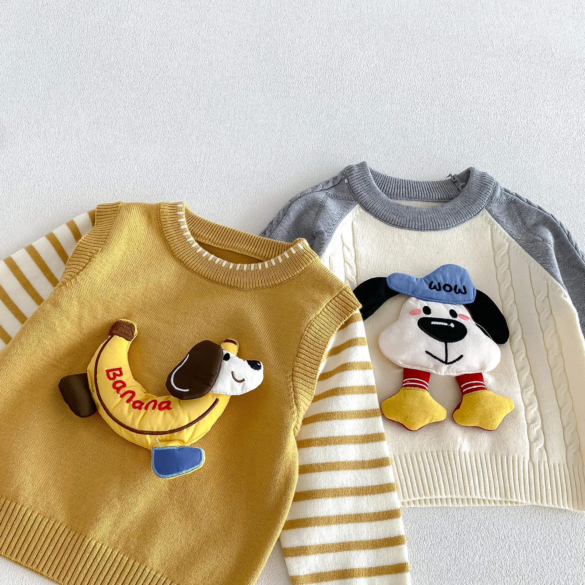 Stilvolles Baby-Outfit für Herbst und Winter – Strick-Oberteil mit langen Ärmeln und Hose mit Cartoon-Motiv für Jungen. – Detail 5