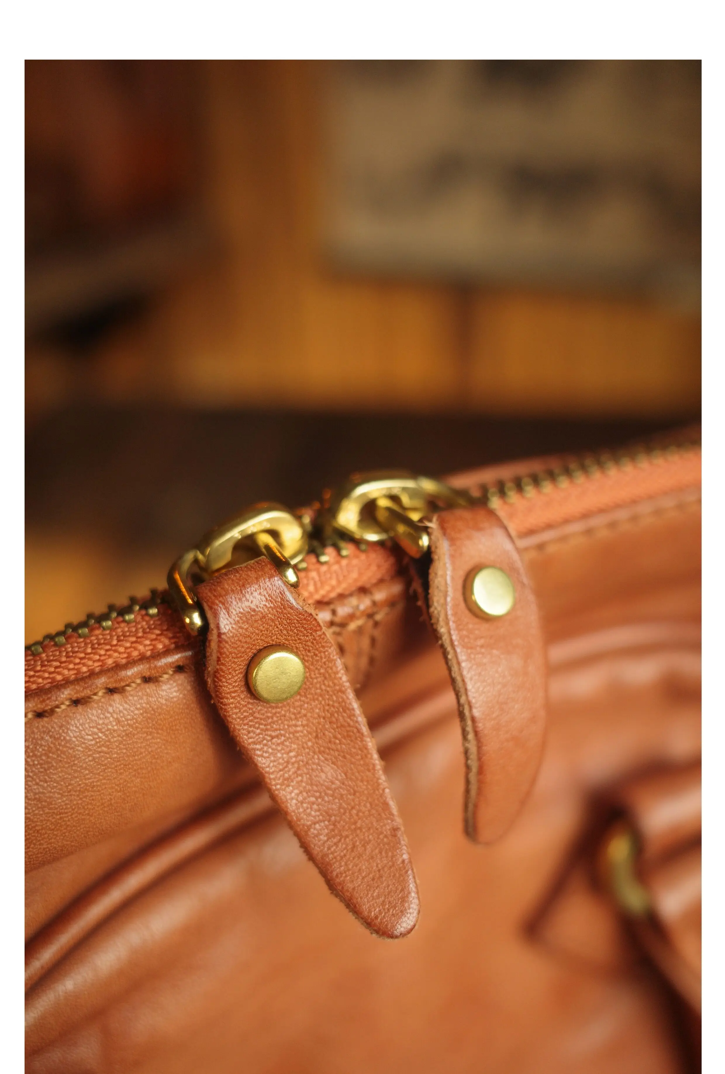 PNDME Business schlichte, pflanzlich gegerbte Rindsleder-Damen-Aktentasche, lässige Reise-Luxus-Handtasche aus echtem Leder für Laptops. – Detail 28