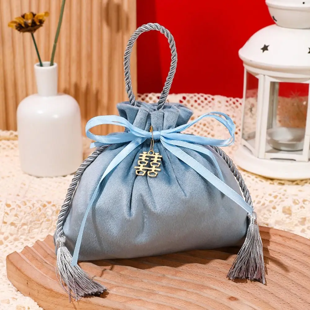 Jewelry Organizer Chinese Drawstring Candy Bag Velvet Traditional Flannel Gift Bag Tassel Wine Red Wedding Gift Bag Guests