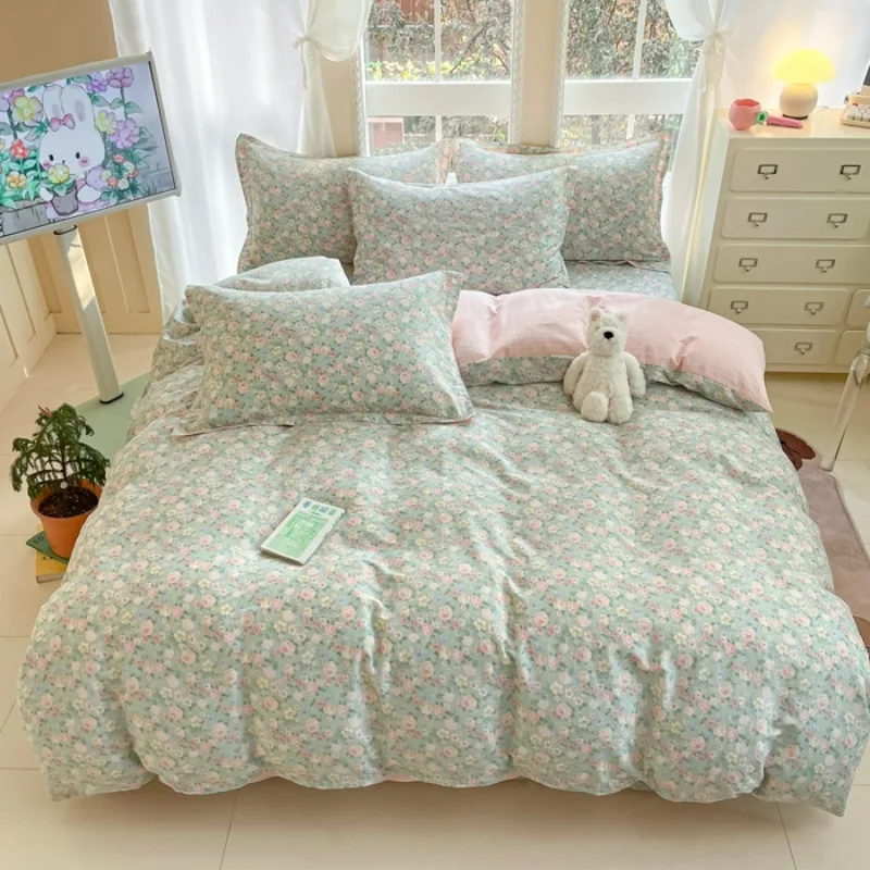 2025 New Small Flor…