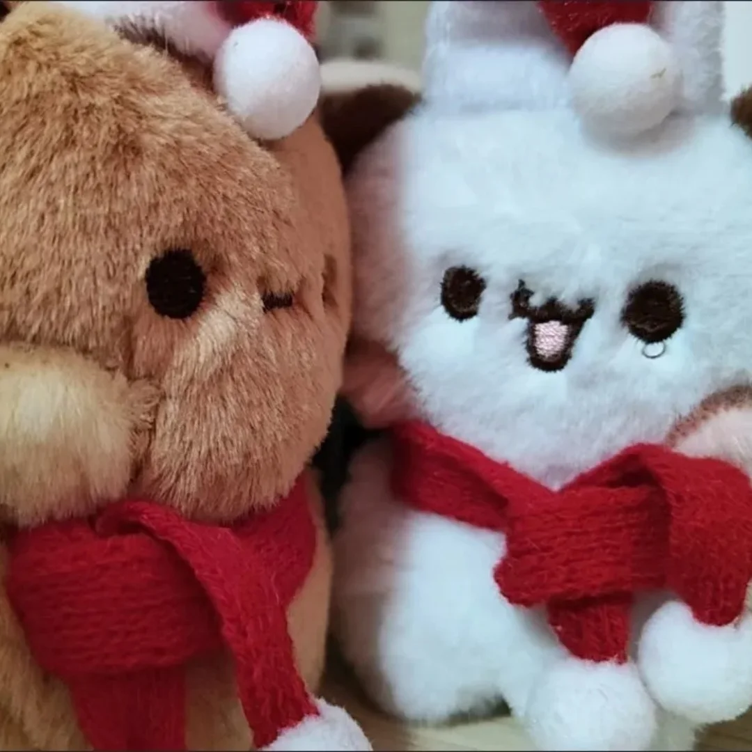 พวงกุญแจตุ๊กตาแพนด้าบูบูและเยียร์สีแดงต้อนรับปีใหม่ ของตกแต่งกระเป๋าคู่รัก ตุ๊กตาขนนุ่มสำหรับกระเป๋าเป้ ของขวัญน่ารัก ของสะสม