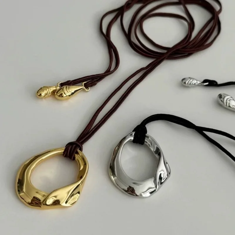 Elegant Geometric round Long Pendant Necklace Trendy European Style for Party Matching Fashion Jewelry Accessory
