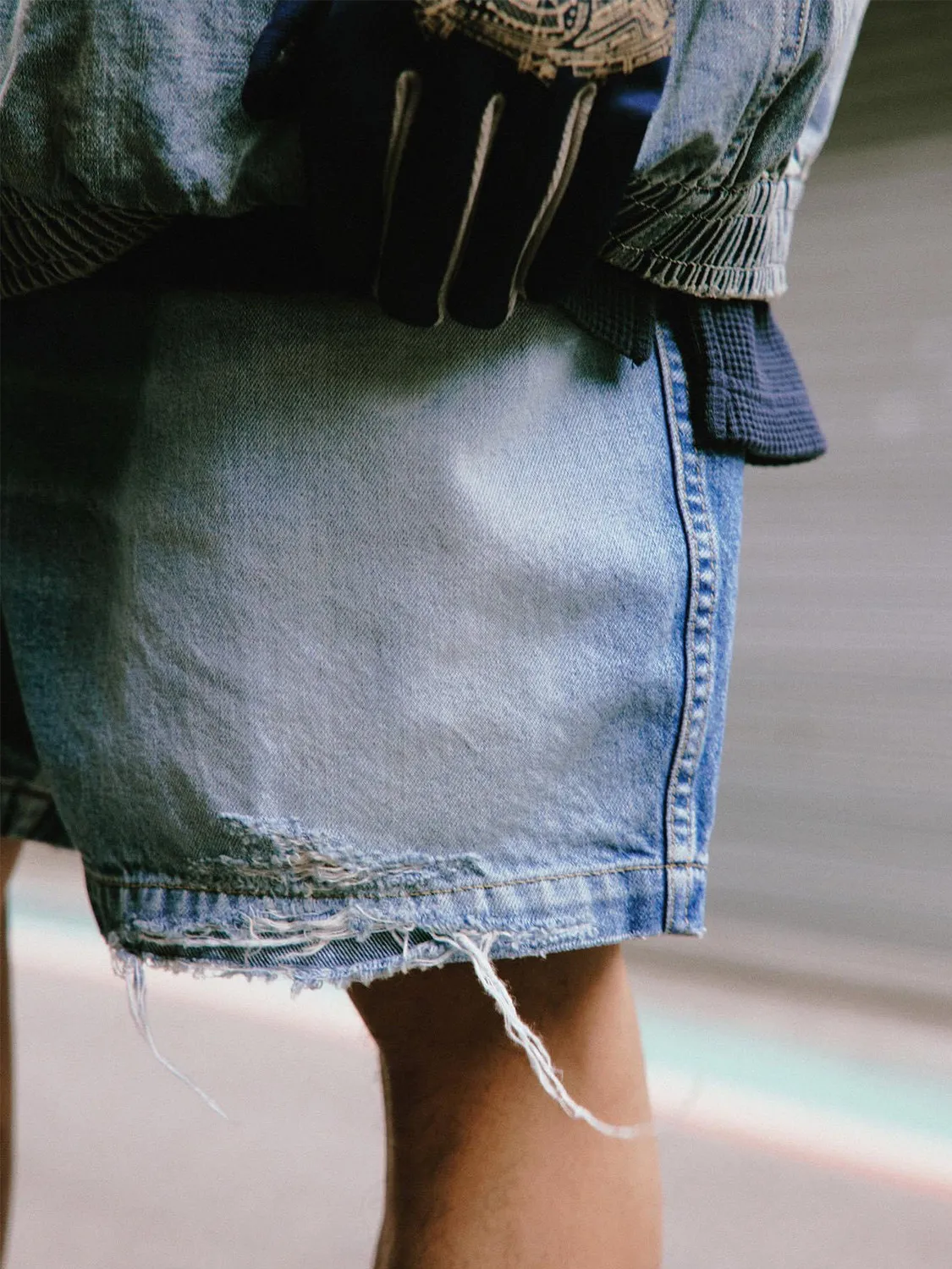 MADNESS DENIM SHORTS washed and damaged vegetarian beef denim shorts